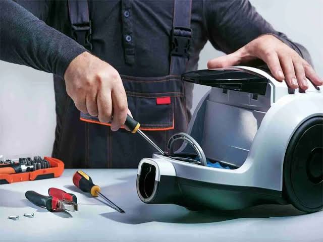 ۷ دلیل صدای ناهنجار جاروبرقی + راه حل سریع