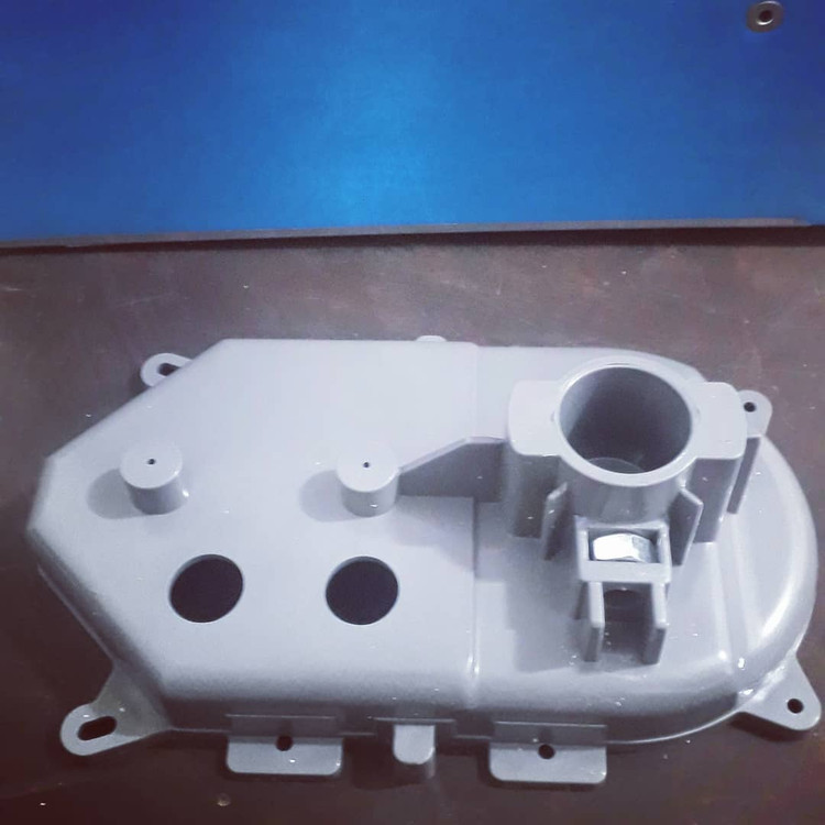 درب روی گیربکس چرخ گوشت الکترا (Electra)