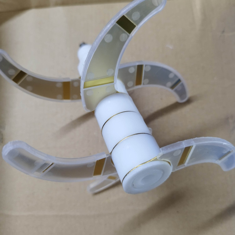 تیغ خردکن۱۶ سانتیمتر 6 پر طلایی وارداتی با کیفیت عالی و مواد صددرصد نو