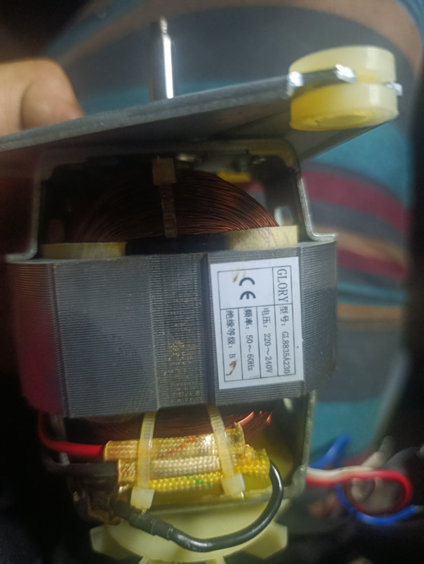 موتور چندکاره غذاساز، مخلوطکن، میوهگیر و همزن برند Zestar - فابریکی و اورجینال مطابق تصویر